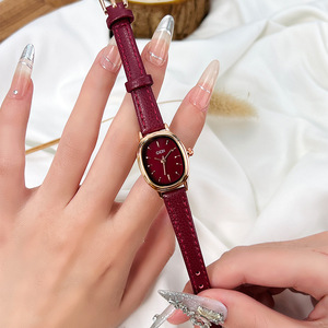 Reloj ovalado elegante de oro rosa para mujer, correa de cuero marrón, esfera con efecto rayos de sol, reloj de pulsera de cuarzo - Product Image 1