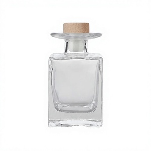 Bouteille en <span class=keywords><strong>verre</strong></span> de luxe à base carrée personnalisée 100 ml pour vin et aromathérapie, idéale pour diffuseur à bâtonnets - Product Image 5