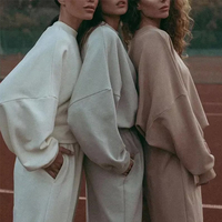 Setelan Olahraga Wanita Custom Streetwear, Dua Potong, Sweatshirt Lengan Panjang Kerah Kru dan Celana Olahraga