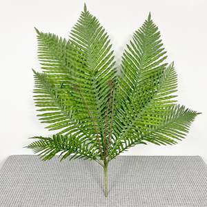 Venta al por mayor de decoración para el hogar: Planta artificial de helecho, simulación de hojas persas verdes, material de PVC suave, accesorios de pared para fotografía. - Product Image 1