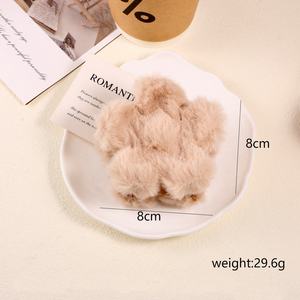 กิ๊บหนีบผมพลาสติกลายดอกไม้ขนาด 8 ซม. สำหรับผู้หญิงน่ารัก ฤดูใบไม้ร่วง ฤดูหนาว แบบกิ๊บฉลาม - Product Image 3