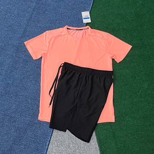 Ensemble de <span class=keywords><strong>t</strong></span>-<span class=keywords><strong>shirt</strong></span> et short de sport pour homme, polyester respirant, entraînement de gym, course à pied, fitness, survêtement d'é<span class=keywords><strong>t</strong></span>é, maillot de <span class=keywords><strong>foot</strong></span> - Product Image 4