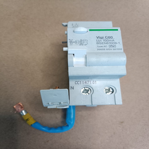 Mgv6312 26659 63a 63amp 1ma tiang ganda 2p Rcd tambahkan di Bumi (64) merek baru asli Spot Plc - Product Image 1