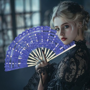 Vente en gros Éventails de luxe en dentelle pour mariage Éventail en dentelle pliable pour dame - Product Image 3