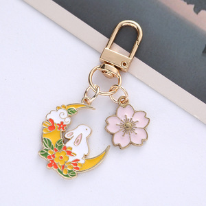 Llavero Metálico Kawaii <span class=keywords><strong>de</strong></span> Conejo Rosa con Sakura y Luna para Mujer, Colgante Lindo <span class=keywords><strong>de</strong></span> Conejito para Bolso, Regalo <span class=keywords><strong>de</strong></span> Primavera con Flor <span class=keywords><strong>de</strong></span> Cerezo para Ella - Product Image 3