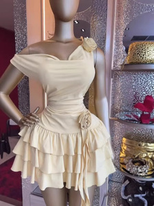 Abito Mini da Donna Monospalla con Fiori 3D e Balze a Strati, Vestito da Festa Aderente con Laccetti Posteriori Sehe Fashion - Product Image 6