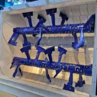 Personnalisez toutes les marques d'accessoires pour bétonnières : lames, grattoirs, plaques de revêtement, bras mélangeurs, têtes d'étanchéité d'arbre.