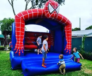 Castello gonfiabile 0.55mm PVC casa gonfiabile per bambini commerciale a basso prezzo gonfiabile spiderman buttafuori castello