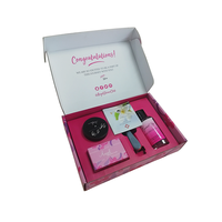 Boîte d'expédition en carton ondulé rose à imprimé floral, écologique, avec plateau découpé et message intérieur gaufré pour vêtements, kits de beauté et coffrets cadeaux
