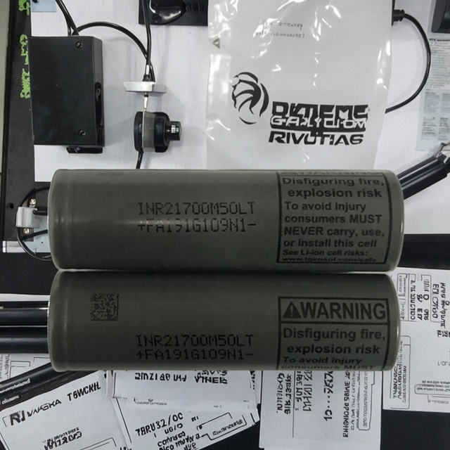 Hot Selling 21700 M50LT 5000mAh Rechargeable Liquid Cylindrical Lithium Ion Battery LiCoO2 Cathode 1000 Cycles 14.5A Discharge
