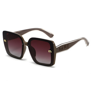 Gafas de Sol Polarizadas para Mujer, Protección UV400, Montura de PC Tipo 3, para Conducir y Viajar, Diseño Moderno - Product Image 5