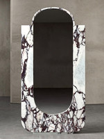 Miroir sur pied en marbre naturel en forme de U, miroir sur pied irrégulier pleine longueur, miroir décoratif de luxe pour la maison