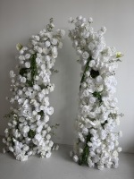 Novedad: Adornos para Salón de Bodas, Suministros Florales para Centro de Mesa de Fiesta de Cumpleaños, Flores de Seda Blancas y Verdes para Pasillo de Eventos de Boda