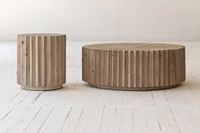 Table basse ronde en pin recyclé rustique vintage pour salon