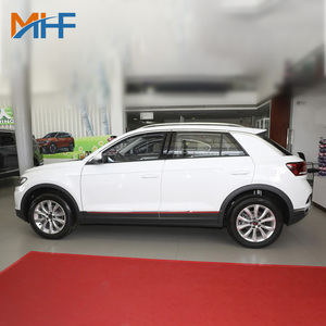 Volkswagen <span class=keywords><strong>T</strong></span>-<span class=keywords><strong>Roc</strong></span> Time Edition 2023 280TSI DSG Benzina Trazione Anteriore Interni in Pelle Chiara Telecamera Posteriore Pneumatici R17 - Product Image 6