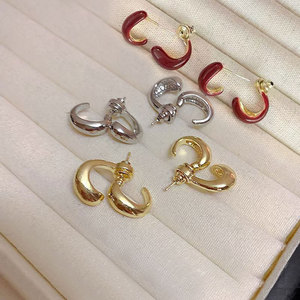 <span class=keywords><strong>Boucles</strong></span> <span class=keywords><strong>d</strong></span>'<span class=keywords><strong>oreilles</strong></span> clous sophistiquées en fer électroplaqué style français minimaliste, en forme de C, argentées, à la mode - Product Image 1