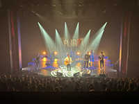 Polarlights 350W LED BSW 3-en-1 Moving Head Hybride avec CMY pour Événements, Théâtre, Club, Location, Scène