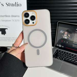 Funda Protectora Magnética Mate Compatible con iPhone 17/16 PLUS para Apple 15 Pro, Semi-Transparente 16E con Sensación de Piel - Product Image 6