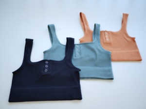 Tùy Chỉnh Thể Thao Vest Màu Rắn Độ Đàn Hồi Cao Thoáng Khí Ngắn Hàng Đầu Phía Trước Cao Hỗ Trợ Thân Thiện Với Môi Nhanh Chóng Khô Cho Phụ Nữ - Product Image 2