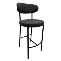 Tabouret de bar rembourré en gros avec pieds en métal noir, chaise de comptoir moderne pour hôtel, restaurant, café, projet commercial extérieur