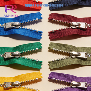 Très résistant # 3 Fermetures éclair en laiton et acier inoxydable à extrémité fermée |   Glissière de verrouillage automatique de qualité supérieure pour une durabilité accrue, entièrement personnalisable - Product Image 3