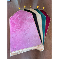 Tapis de prière musulman portable en polyester et mousse gaufrée antidérapant, lavable pour la maison, les voyages, la voiture et le camping
