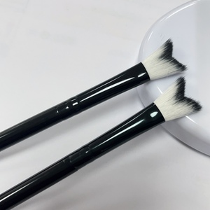 Brosse <span class=keywords><strong>de</strong></span> nettoyage <span class=keywords><strong>de</strong></span> luxe double face pour extensions <span class=keywords><strong>de</strong></span> cils, applicateur <span class=keywords><strong>de</strong></span> <span class=keywords><strong>mousse</strong></span> et shampoing pour faux cils, brosse nettoyante pour cils - Product Image 6