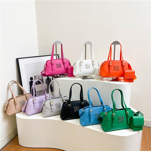 Новинка <span class=keywords><strong>2026</strong></span>: Элитные дизайнерские женские сумки известных брендов, с вышивкой, буквенным декором, бантом, из искусственной кожи, с клапаном-защелкой - Product Image 2