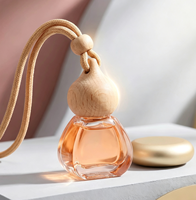 Bouteille de parfum suspendue pour voiture en verre, avec bouchon en bois en forme de gourde, flacon diffuseur vide, pendentif pour désodorisant de voiture, conteneur d'huile parfumée