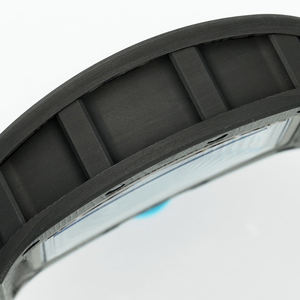 Reloj de Fibra de Carbono Premium con Superficie de Zafiro, Movimiento Visible Refinado y Diseño Popular de Correa de Goma - Product Image 5