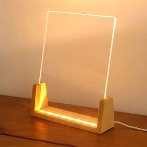 Cornice Fotografica in Legno Illuminata a LED 3D a Forma di U, Cornice in Legno Massiccio per Foto da 6, 7, 8 Pollici con Funzione Luce Notturna 3D - Product Image 2