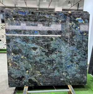 Maßgefertigte Naturstein-Platten Blauer Jadeit-Marmor für Kücheninsel, Tisch und Waschtischplatte - Product Image 1