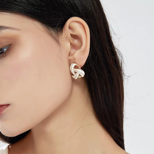 Orecchini a Perno in Seta con Nastro per Donne, Accessori per Orecchie alla Moda per Uso Quotidiano - Product Image 6