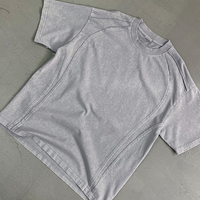 Herenshirt met korte mouwen, 100% katoen, zachte snow wash vintage look, voorpaneel met opgestikte stiksels & rauwe randdetails