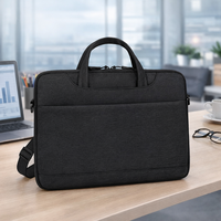 Sac pour ordinateur portable multifonctionnel personnalisable de 13, 14 et 15,6 pouces en polyester imperméable avec bandoulière pour la protection des tablettes et des ordinateurs portables
