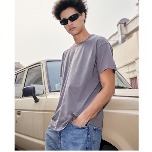 T-shirt personnalisé en jersey simple 100% coton 180g pour homme, col rond classique, manches courtes, style streetwear, séchage rapide, anti-plis - Product Image 3