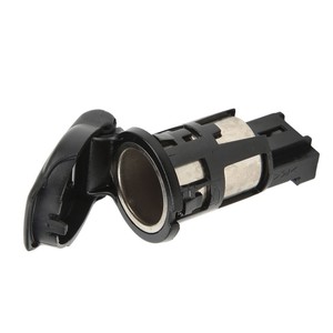 เต้ารับไฟฟ้าในรถยนต์เรโนลต์ เมแกน โคเลโอ รุ่น 253312923R 12V 20A  แบบพลาสติก พร้อมพอร์ต USB - Product Image 5