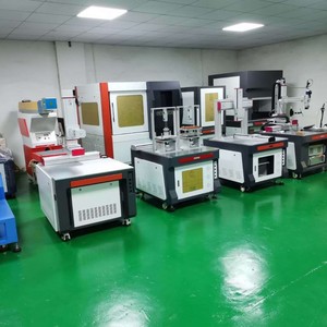 เครื่องเชื่อมเลเซอร์ CNC แบบโต๊ะอัตโนมัติ ไฟเบอร์เลเซอร์ 1064 นาโนเมตร แบบพัลส์ สำหรับเชื่อมวัสดุทองแดง เครื่องเชื่อมแบตเตอรี่ - Product Image 1