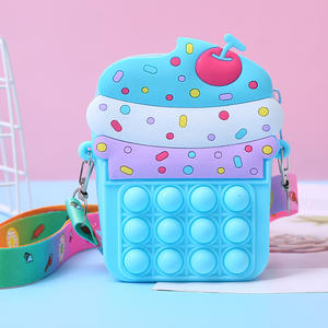 Sacs en silicone mignons <span class=keywords><strong>pop</strong></span> <span class=keywords><strong>it</strong></span> fidget pour enfants sac à bandoulière <span class=keywords><strong>princesse</strong></span> Offre Spéciale - Product Image 3