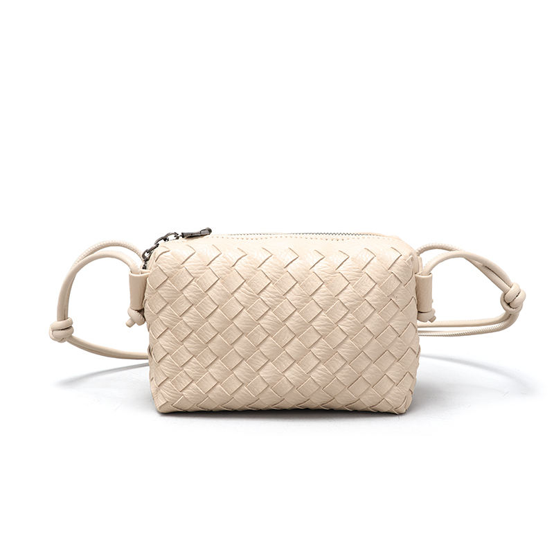 B1732 # สีเบจ