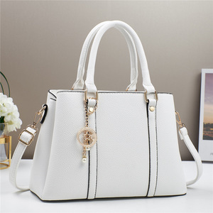 New <b>Small</b> Square Diamond Lattice Bag Pu Solid Zipper Fashion Single Shoulder Messenger Bag With Chain Ladies <b>Handbag</b> - Product Image 2
