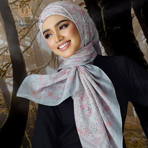 Weiwei Mới Đến Thiết Kế Cao Cấp Bông Voile Tudung Bawal Khăn Choàng Hoa Thơm Malaysia Vuông In Khăn Hijab Cho Phụ Nữ - Product Image 1