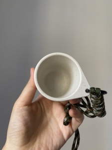 แก้วกาแฟทรงกลมขนาด 3 ออนซ์/90 มล. สไตล์เรโทร พร้อมสายสะพาย พกพาสะดวก เหมาะสำหรับกิจกรรมกลางแจ้ง - Product Image 3