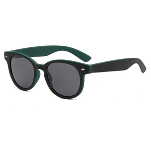 New Sunglasses for Men and Women Square <b>Frame</b> with UV400 Lenses - Product Image 5