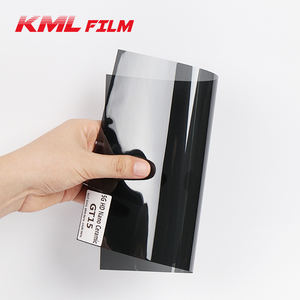 Pellicola Oscurante per Finestrini Auto KML in PET Carbonio con Funzione Autoriparante, Cambio Colore e Antigraffio per <span class=keywords><strong>Protezione</strong></span> <span class=keywords><strong>Solare</strong></span> della Carrozzeria - Product Image 1