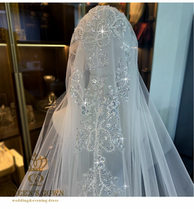 QUEENSGOWN Velo da Sposa Lungo di Lusso Personalizzato con Cristalli, Alta Qualità per Spose - Product Image 4