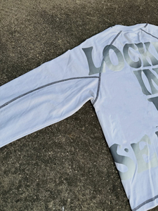 T-shirt personnalisé pour homme 100% coton à manches longues, impression en relief, streetwear épais, coupe oversize pour le printemps - Product Image 5