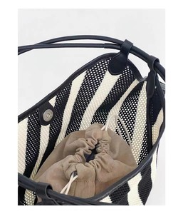 Novedad de verano, bolso informal de vacaciones ahuecado tejido a rayas, bolso de bola de masa hervida, bolso de mano para hombro, bolso de playa Stipe - Product Image 3