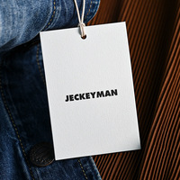 Étiquettes de vêtements pliées personnalisées avec impression de logo pour hommes et femmes