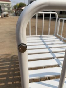 YKB005-Y6 <strong>Hospital</strong> Portable Steel <strong>Infant</strong> Cribs Baby Cot <strong>Bed</strong> With Wheels - Product Image 2